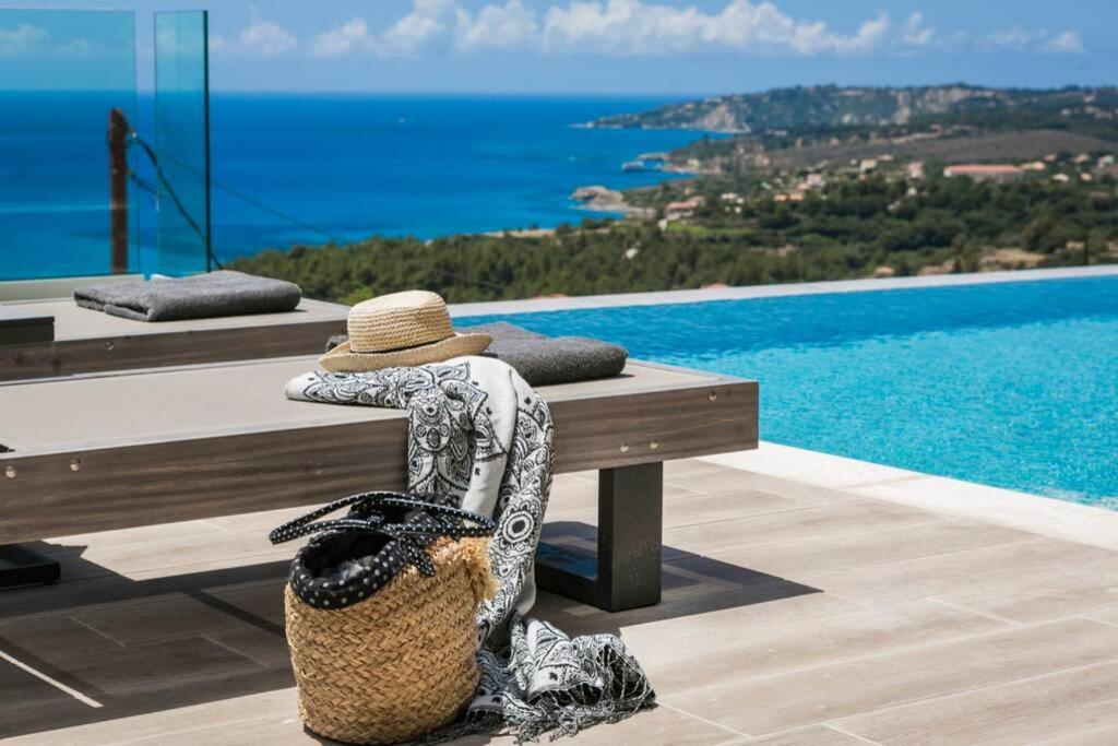 Color Villas-New Villa Green At Trapezaki With Private Pool Mousata 외부 사진